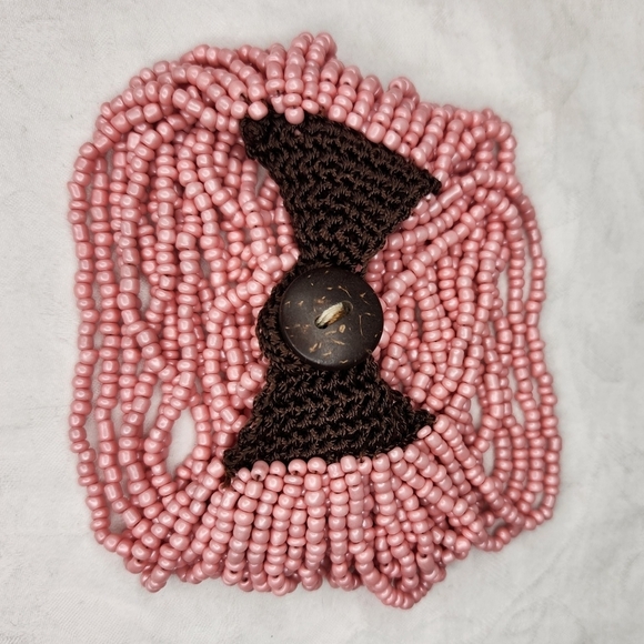 Vintage pink coral bead bracelet - Picture 3 of 6